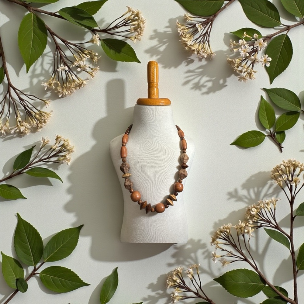 Vintage Mid Century Modern Wood Beaded Necklace